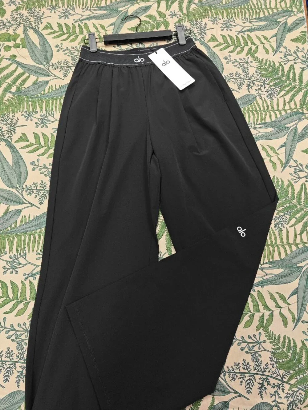 NWT ALO Yoga Wide Leg Pants Black 💕 Everyday Comfor Suit Up Trouser